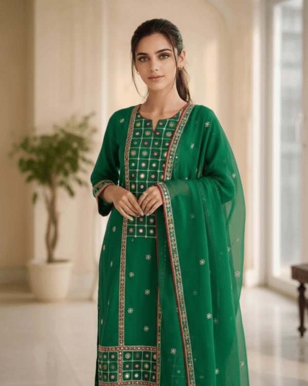 The Emerald Sheesha Suit